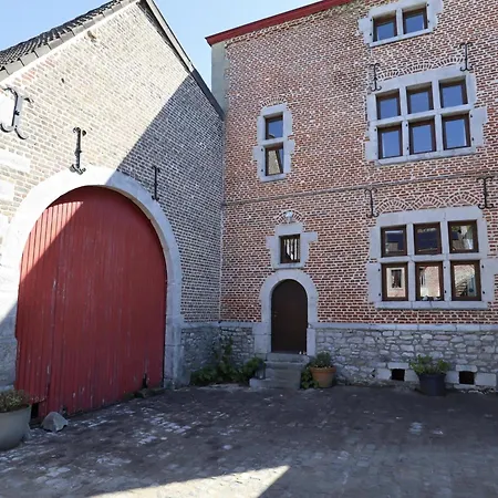 Feriehus La Tour De La Chapelle
