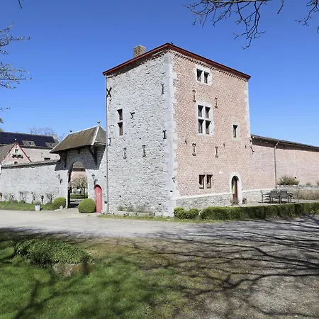 La Tour De La Chapelle Feriehus *